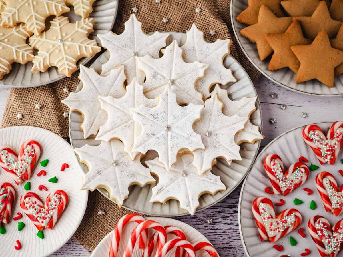 Snowflake cookies